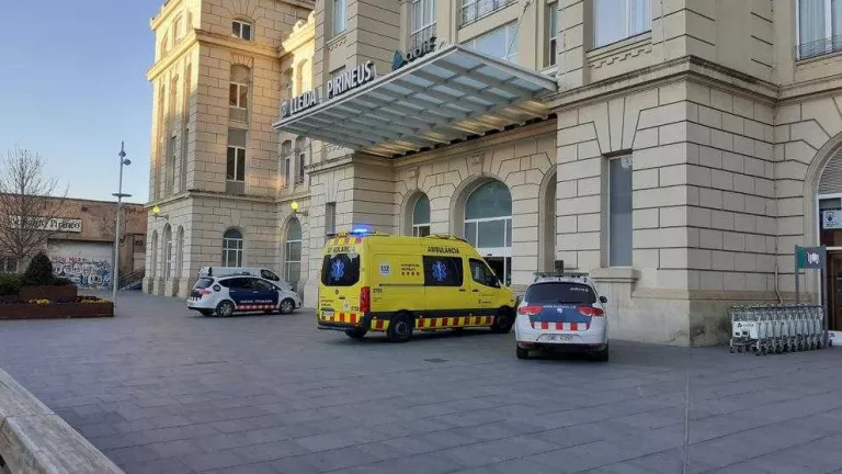 Retard de mitja hora a l’AVE per atendre un passatger ebri a Lleida