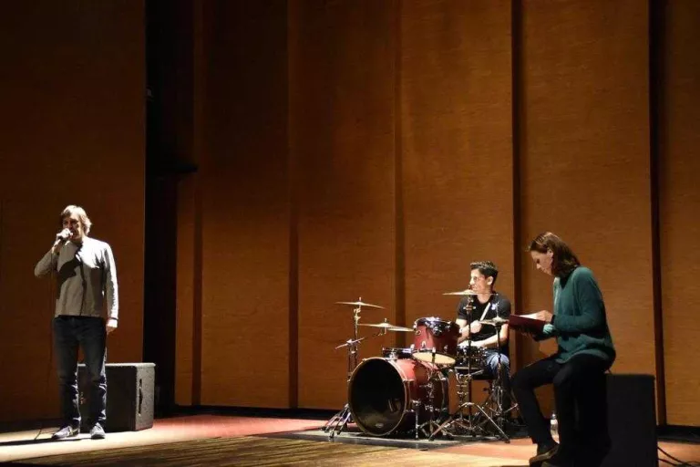 L’obra de teatre ‘No m’oblideu mai’, en la jornada sobre suïcidi.