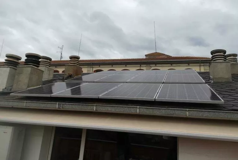 L’elèctrica de la Seu ja paga per l’energia sobrant de plaques solars