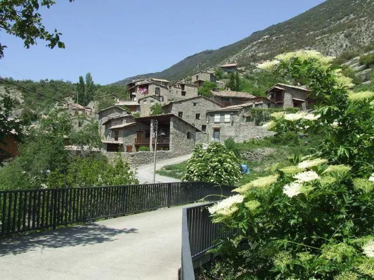 Cabó dóna llum verda a la nova portada d'aigües