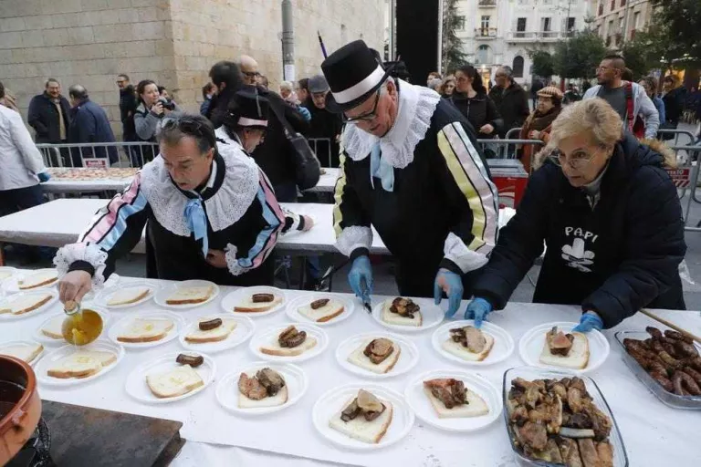 Dijous Gras amb ganes de Carnestoltes