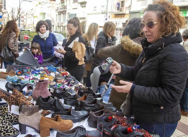 Èxit del mercat de rebaixes d’Agramunt