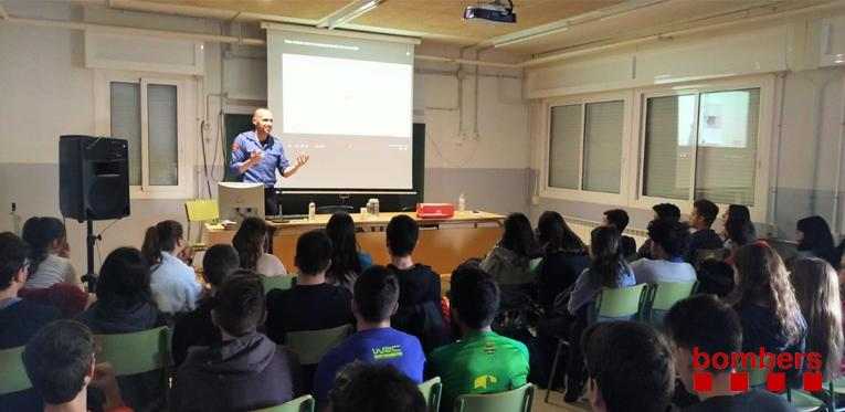 Xarrada sobre incendis d’habitatges a l’institut d’Almenar