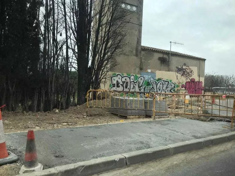 Part de la nova vorera ja està construïda.