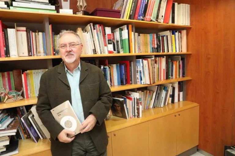«Retrato la generació que va superar la barrera mental del franquisme»