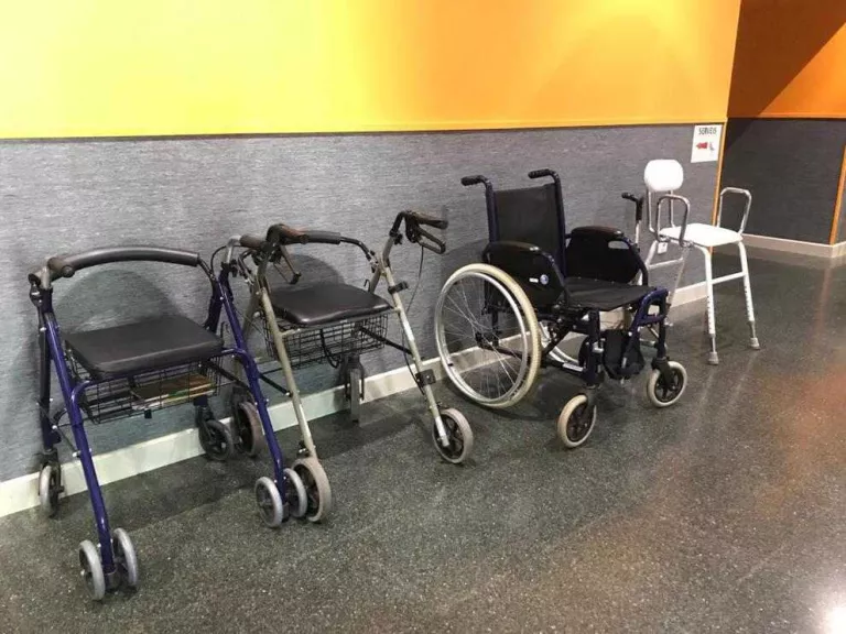 Aspid crea un banc de material ortopèdic que prestarà a preus socials