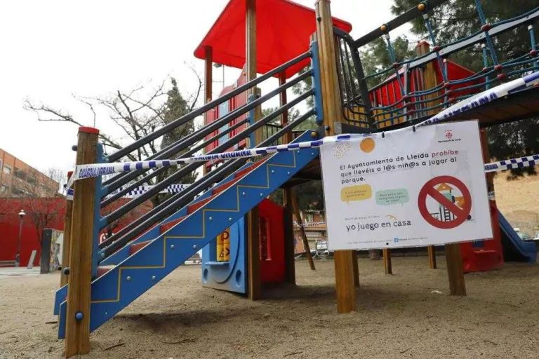 Targetes per garantir el menjar a escolars del Pla d'Urgell