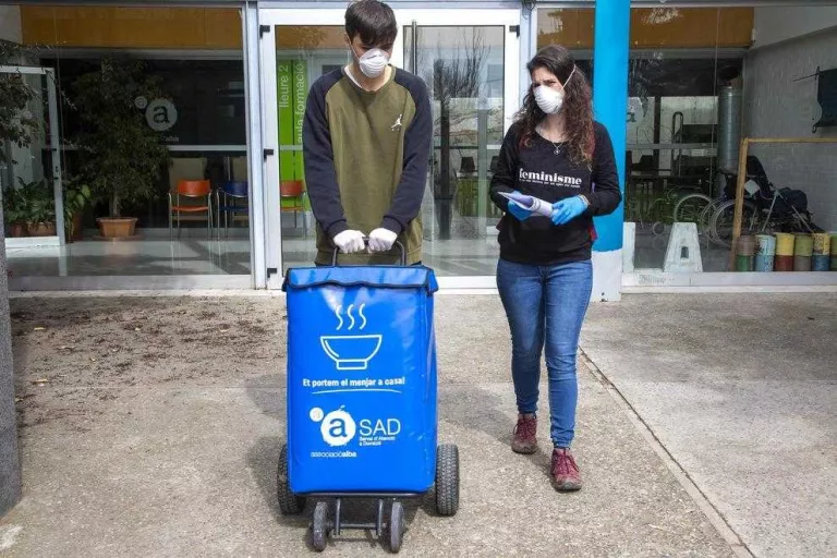 Menjar a domicili a l’Urgell per evitar contagis