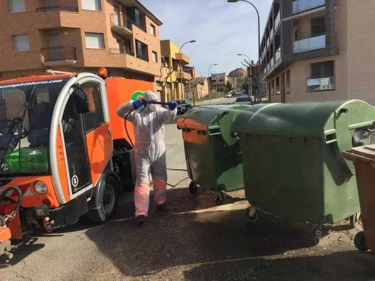 Almacelles tanca el cementiri i desinfecta carrers