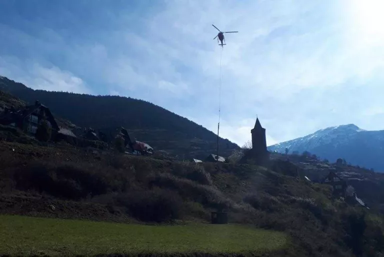 Reparen una línia danyada pel temporal Glòria i que dóna llum a 500 veïns de Vielha