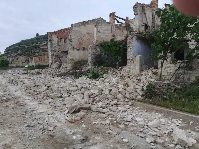 S'esfondra una antiga mina de la Granja d'Escarp
