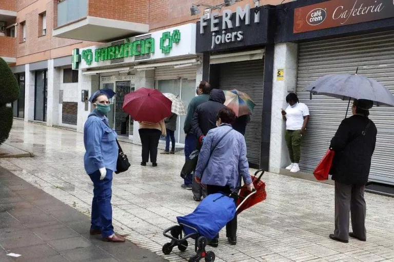 Fixen un preu màxim de 0,96 euros per una mascareta quirúrgica