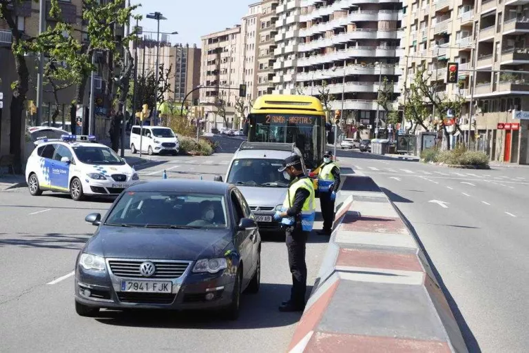 Seixanta multes el cap de setmana a Lleida per saltar-se el confinament