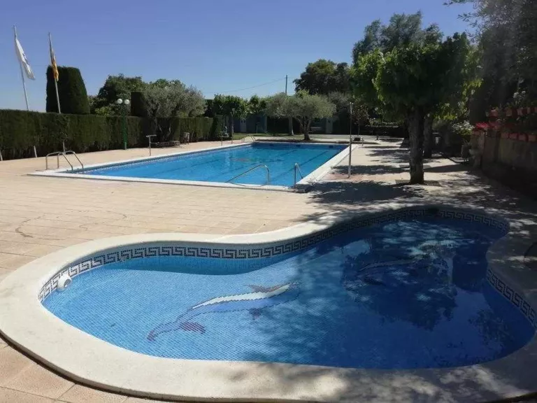 Vilanova de Meià mantindrà tancades aquest estiu tres piscines municipals