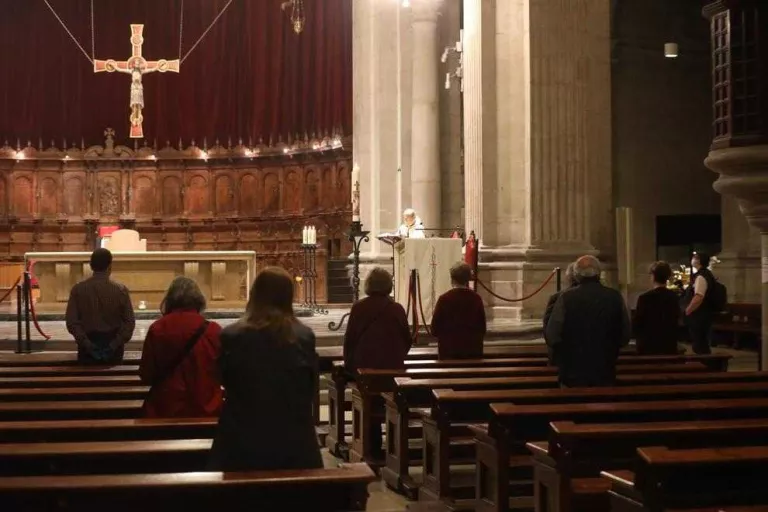 Les esglésies recuperen el culte amb fidels a Lleida