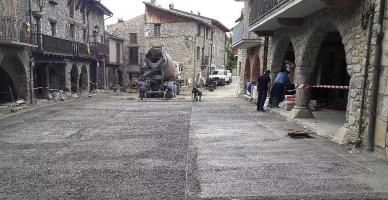 Bellver tanca la plaça Major als vehicles