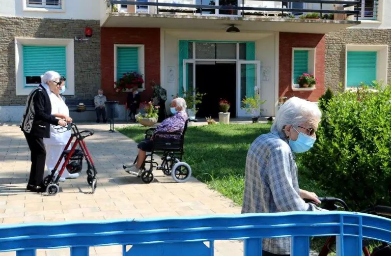 La residència de Tremp, la primera a rebre visites a dins de l'edifici