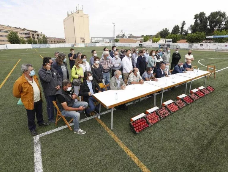 “Prou, aquí no hi ha racisme”