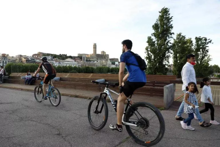 Màscares en autobusos i distància entre bicis en la nova normalitat