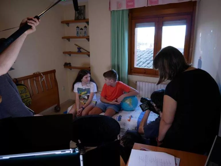 Rodatge del curt ‘Querida Clara’, amb els seus dos protagonistes.
