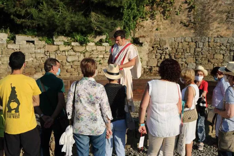 Visites teatralitzades i tallers en set museus lleidatans