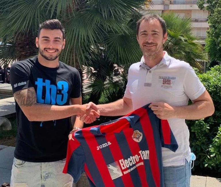 El Tàrrega fitxa el porter Albert Alfonso, ex del Lleida