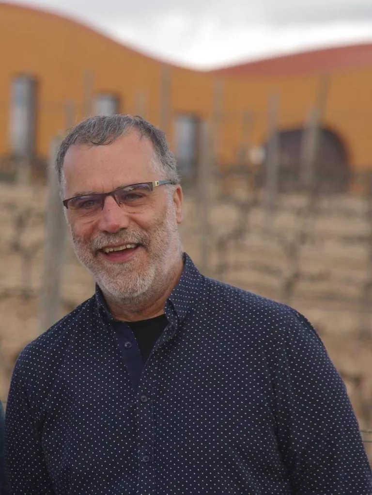 Microrelats del lleidatà Eduard Ribera sobre la conducta humana