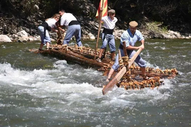 Els raiers de Nargó s'adapten a la crisi sanitària i solcaran el Segre el dia 15