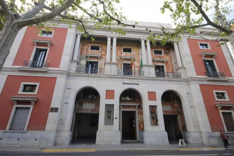 Torra demana als consistoris que no cedeixin els superàvits