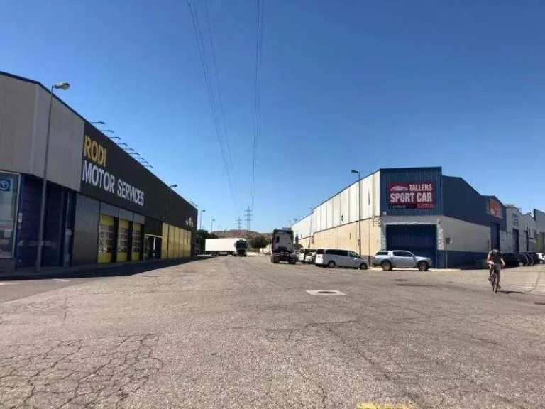 Torrefarrera inverteix 320.000 euros a renovar la zona antiga del polígon