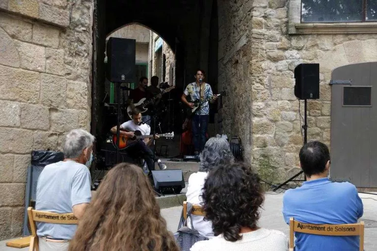 Música i lectura ocupen Solsona