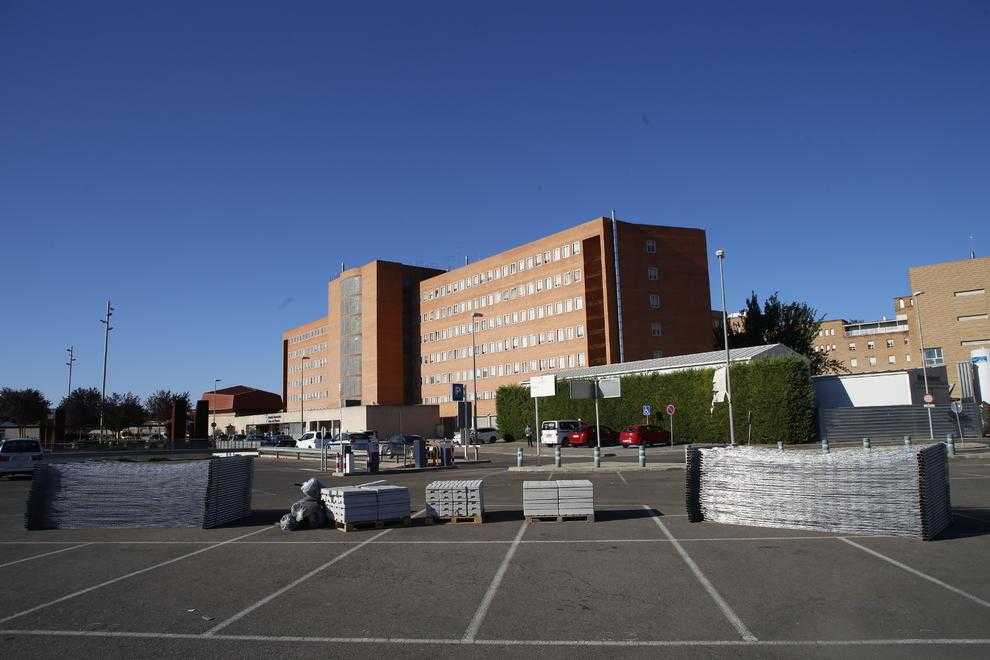 ⏯️ L'Arnau substitueix la carpa per quatre mòduls prefabricats i inicia obres de l'hospital annex
