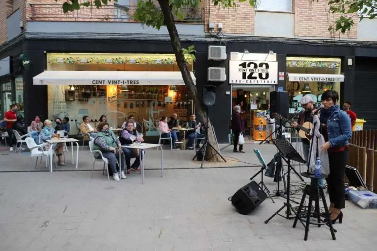 La vianalització de l'avinguda València de Lleida, una festa