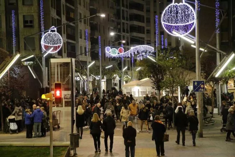 L'Eix i la Zona Alta, sense fons per instal·lar llums de Nadal aquest any