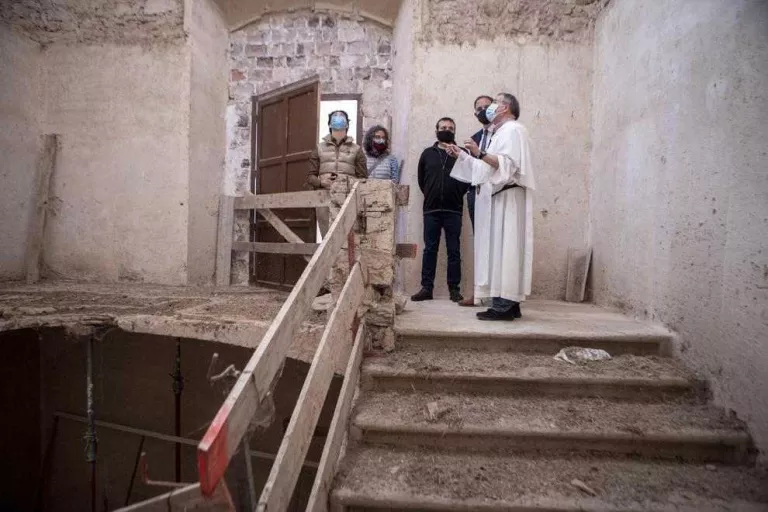 El subdelegat del Govern va visitar dimarts les àrees de l’edifici pendents de rehabilitació.