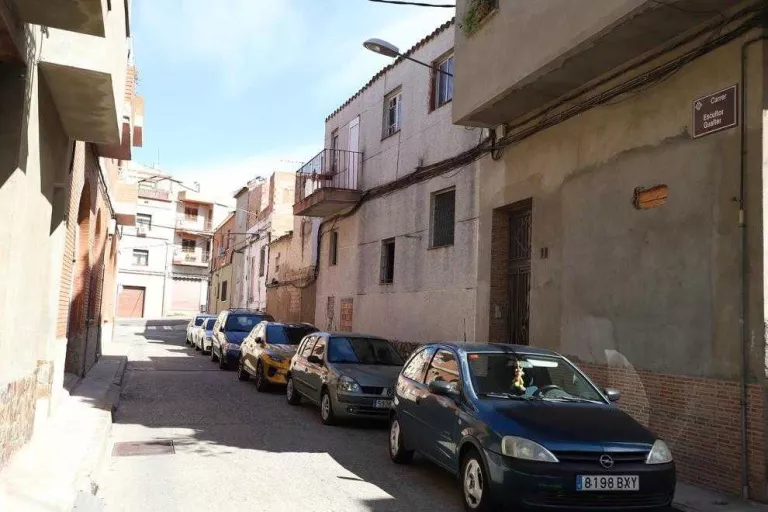 Magraners denuncia que els carrers del seu nucli antic es deterioren