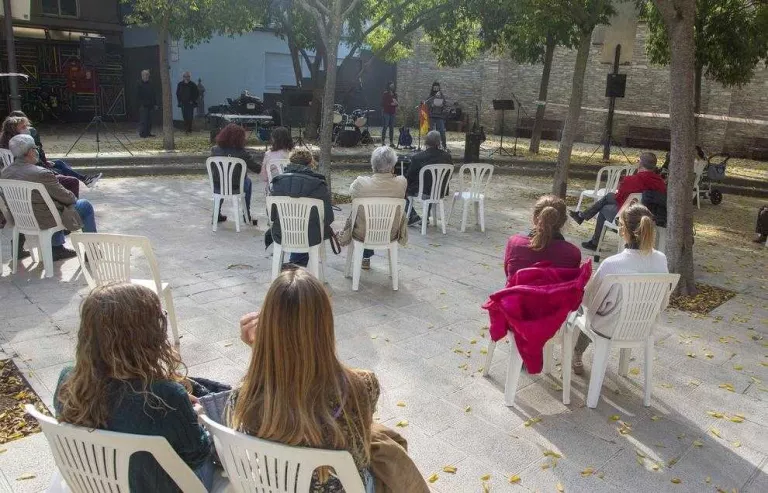 Tàrrega inicia els actes del Correllengua amb poemes de Pere Calders