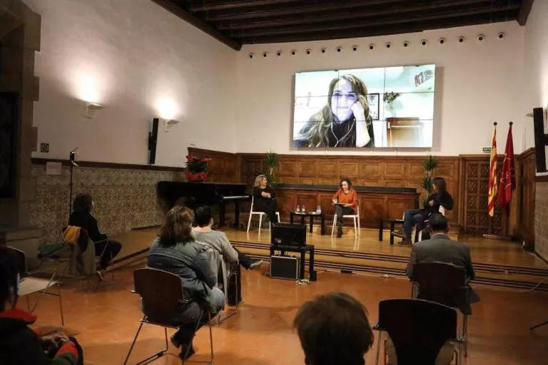 'Lliçó' inaugural a l'IEI amb Isona Passola, Lara Díez i Lídia Pujol