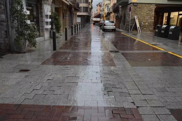 La Seu retirarà les llambordes del carrer Major per les queixes pel deteriorament