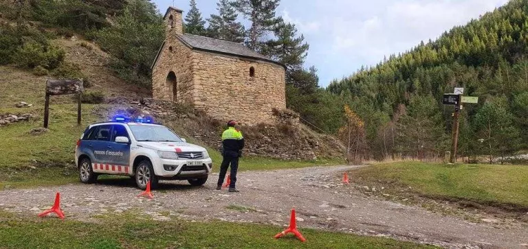 Controls per evitar vehicles al parc de l'Alt Pirineu