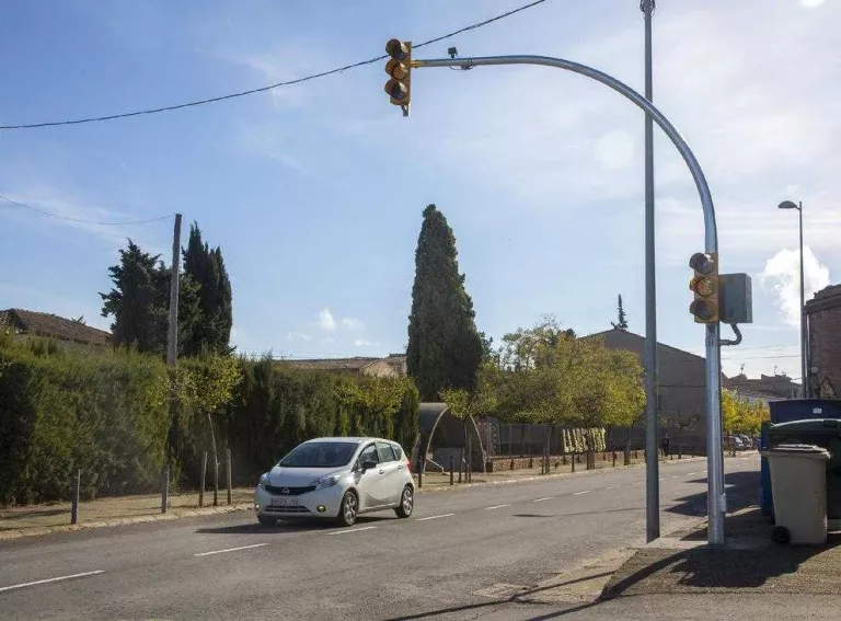 Semàfor a Belianes per reduir la velocitat