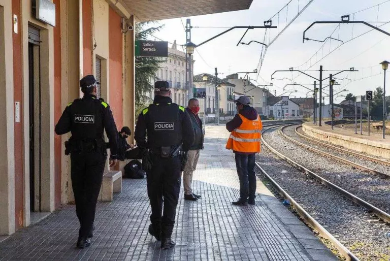 L'estació de Tàrrega només obre quan arriben trens