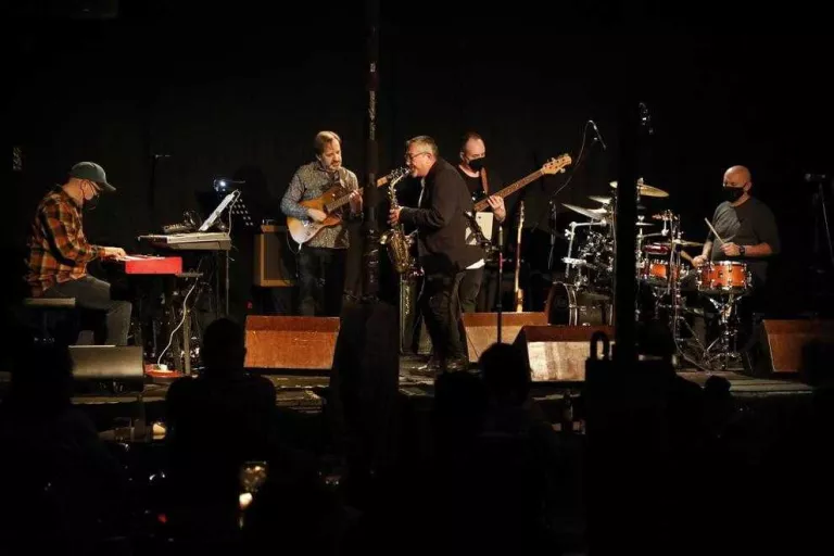 Concert del quintet Dunguity al Cafè del Teatre de Lleida