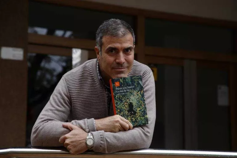 Francesc Serés presenta a la llibreria Caselles 'La casa de foc'