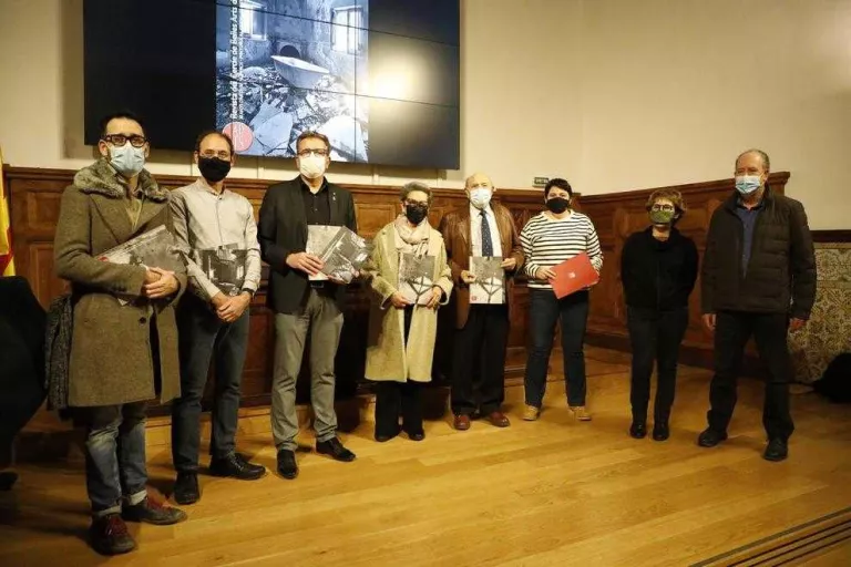 La revista 'Arts' celebra 30 anys amb una edició especial