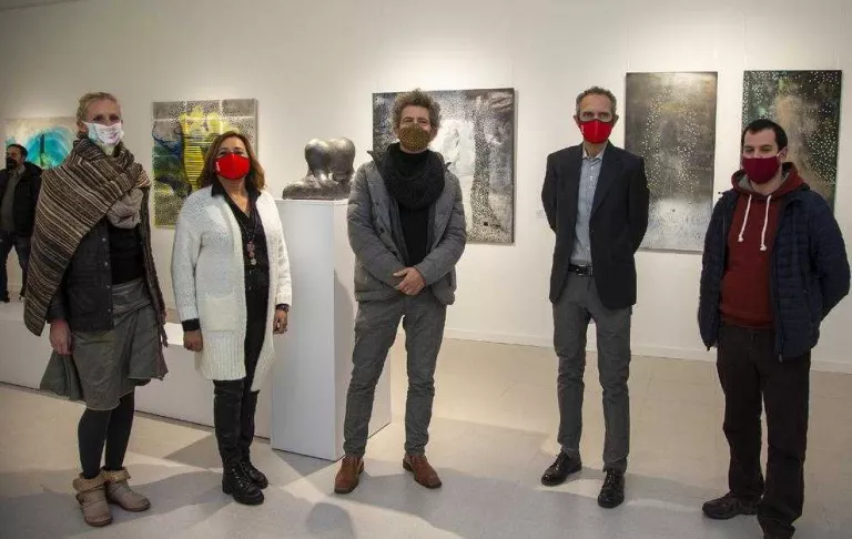 Inauguració ahir de la nova sala d’art Gerart Gallery de Tàrrega, amb obres de Gloria Cañadó.