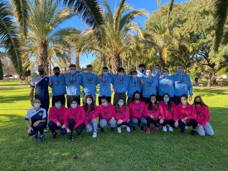 Els nadadors del CN Lleida, després de la seua participació a la Copa d’Espanya de Segona.