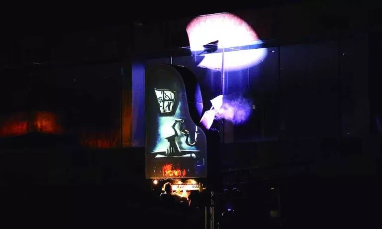 Música i dansa d'altura a la plaça de la Llotja de Lleida