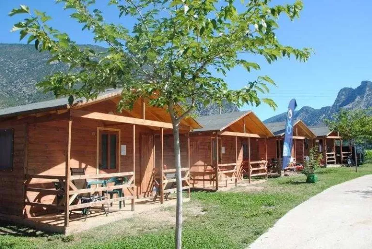 Inversió de 200.000 € per al càmping d'Organyà que ha d'assumir el gestor