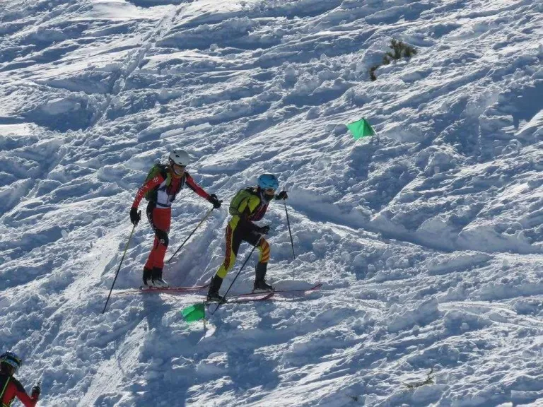 La modalitat de relleus va obrir ahir el Campionat d’Espanya, que es va celebrar sobre abundant neu a Boí Taüll.